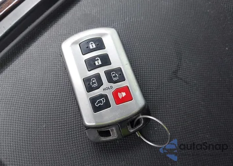 2017 Toyota Sienna Limited Premium 7 Passenger z USA, uszkodzony, nr VIN 5TDDZ3DC6HS147381